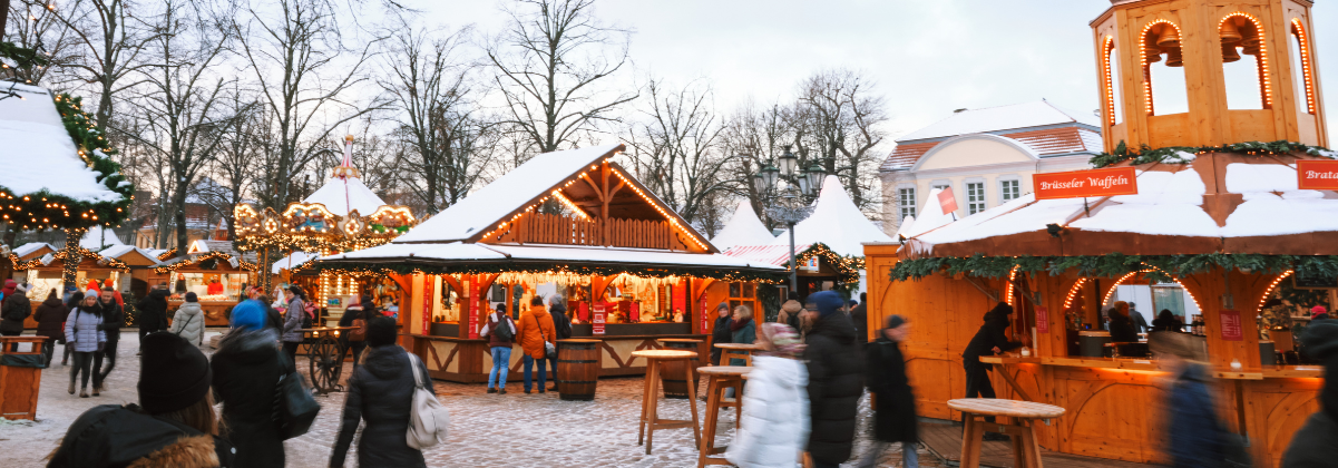 שווקי כריסמס פופולריים – אווירה חגיגית בכל פינה